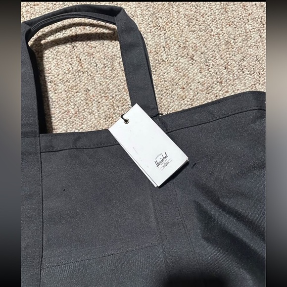 NWT Herschel Bamfield Canvas Black Tote Bag Large - Picture 3 of 6